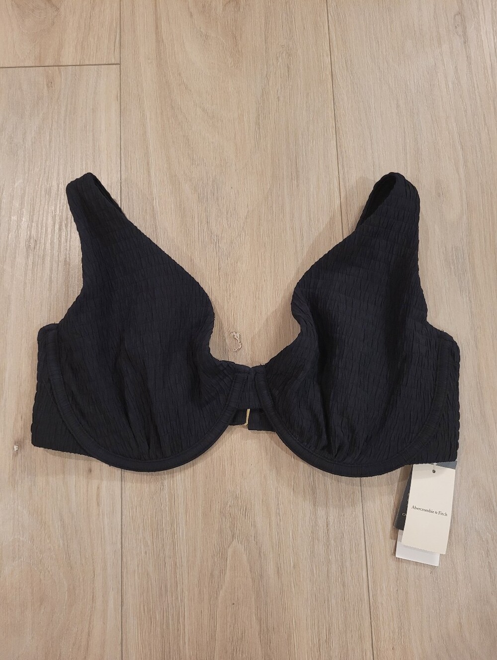 NWT ABERCROMBIE & FITCH | Curve Love Bikini Swim Top | Sz. S (32F, 34D, 34DD)